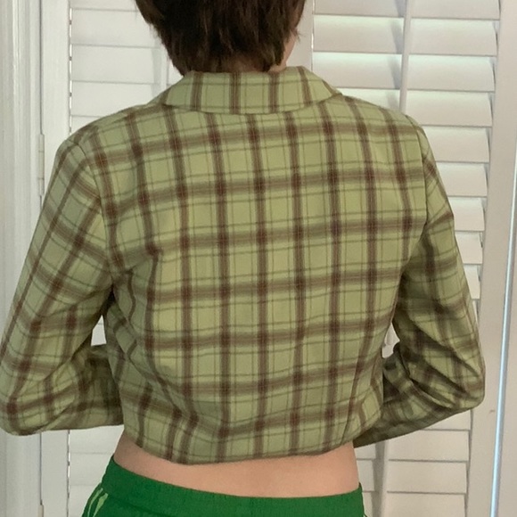 Sans Souci Green Plaid Cropped Blazer - Picture 2 of 5